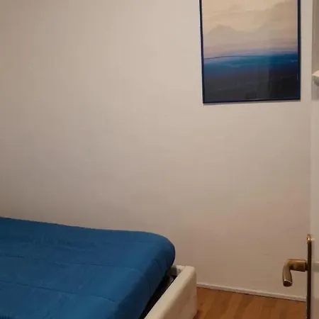 Dimora Torlonia Апартаменты *